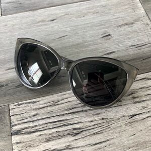 💸 5/20 Clear Gray Lucite Acrylic Oversized Cat Eye Sunglasses